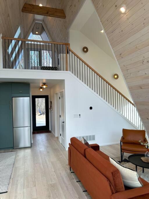 Fox Ridge-Black Alder Lodging Logan Exterior photo